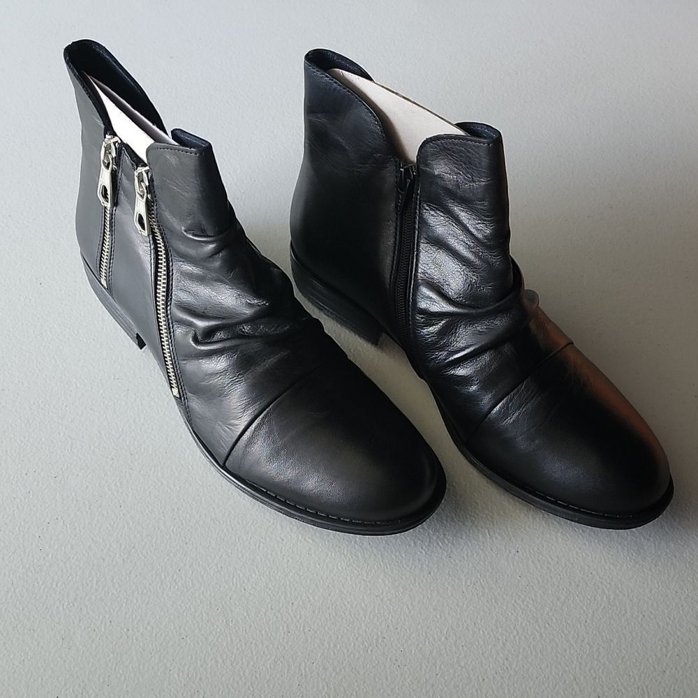 New Miz Mooz Leather Boots Logic Wide in Black,  Size 41W or 9.5-10 Wide US